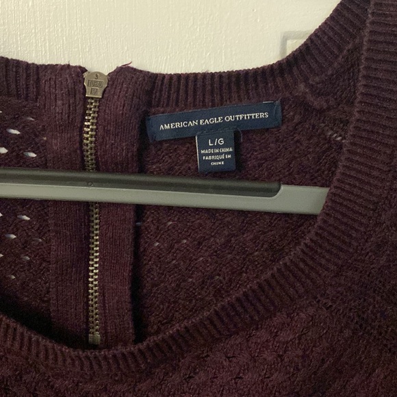 Maroon sweater - Picture 2 of 3